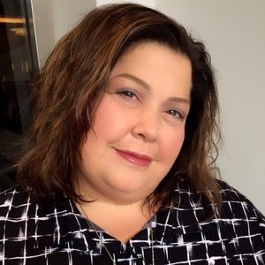 Meet your Posher, Daniella